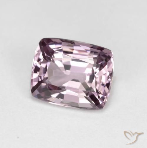 Espinela Púrpura claro natural de 1.57 ct, Forma Cojín, VVS-VS