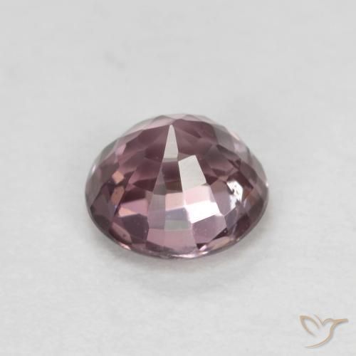 Espinela Púrpura rojizo natural de 0.56 ct, Corte Redondo, VS