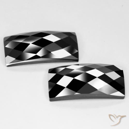Gemas de Espinela Negro natural de 25.66 ct, Corte Baguette, Opaco