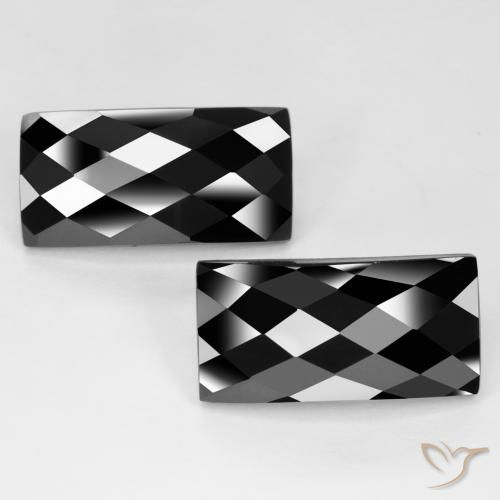 Gemas de Espinela Negro natural de 28.23 ct, Corte Baguette, Opaco