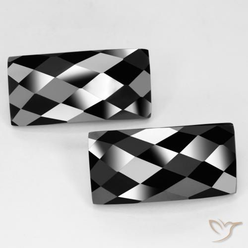 Gemas de Espinela Negro natural de 29.37 ct, Corte Baguette, Opaco