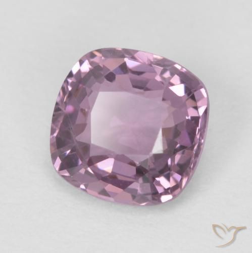 Espinela Púrpura medio natural de 0.77 ct, Forma Cojín, VVS-VS