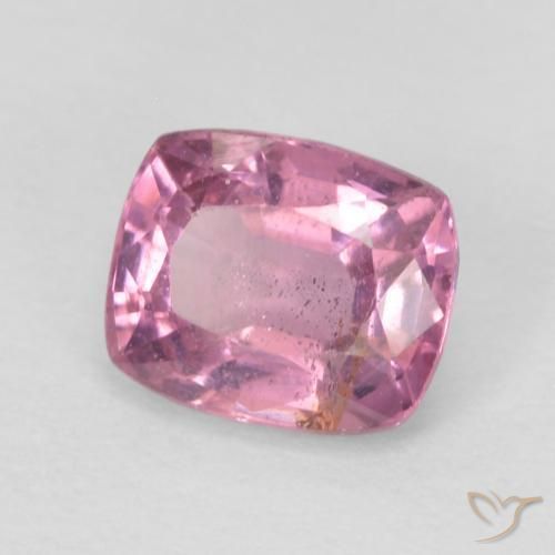 Espinela Rosado medio natural de 0.71 ct, Forma Cojín, VVS-VS