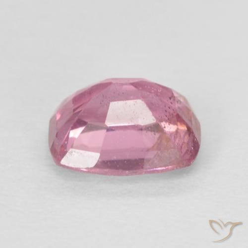 Espinela Rosado medio natural de 0.71 ct, Forma Cojín, VVS-VS