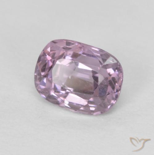 Espinela Rosado claro natural de 0.62 ct, Forma Cojín, VVS