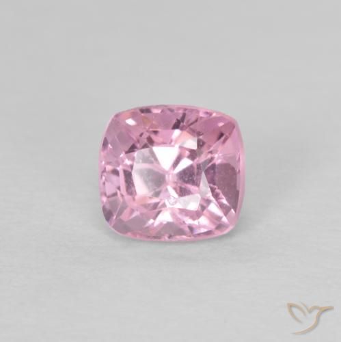 Espinela Rosado muy claro natural de 0.40 ct, Forma Cojín, VVS-VS