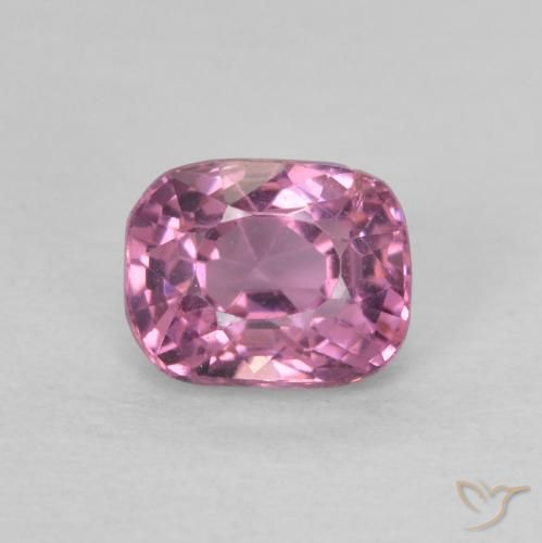 0.65ct Natural Rosado intenso Espinela, Forma Cojín, VVS-VS
