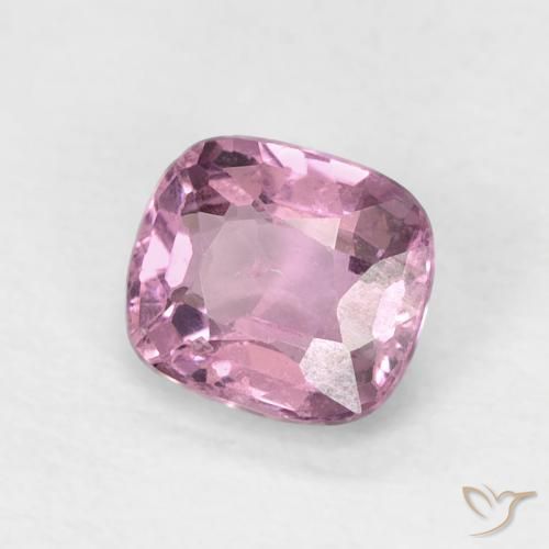 Espinela Magenta claro natural de 0.58 ct, Forma Cojín, VS