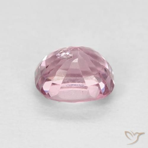 Espinela Rosado intenso natural de 0.62 ct, Forma Cojín, VS