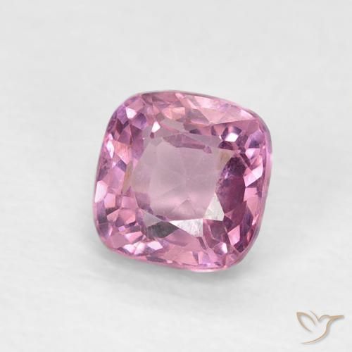 Espinela Magenta claro natural de 0.52 ct, Forma Cojín, VS