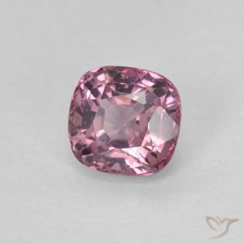 Espinela Púrpura medio natural de 0.58 ct, Forma Cojín, VVS-VS