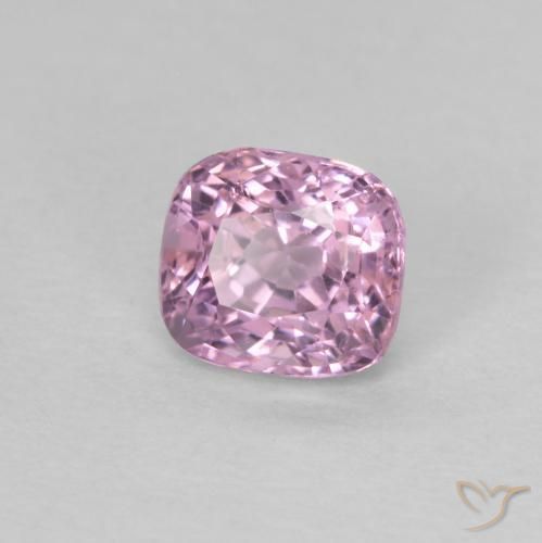 Espinela Rosado medio natural de 0.59 ct, Forma Cojín, VVS-VS