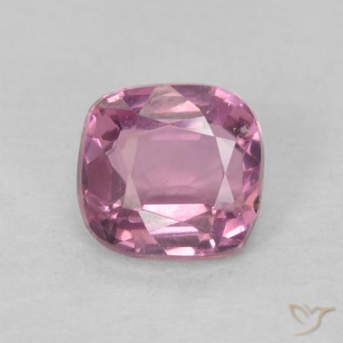 0.57ct Natural Mora de Boysen Espinela, Forma Cojín, VS
