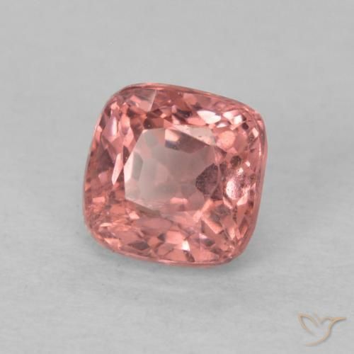 Espinela Rosado medio natural de 0.65 ct, Forma Cojín, VS