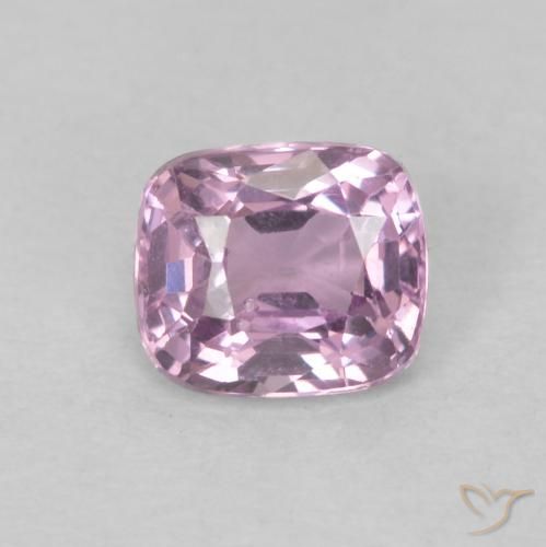 0.53ct Natural Púrpura muy claro espinela, Forma Cojín, VS, Photo A