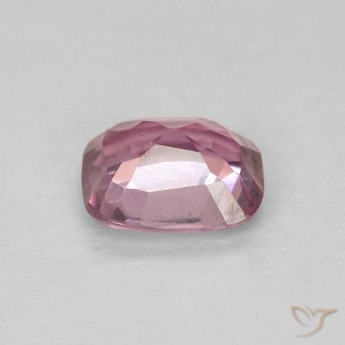 Espinela Rosado intenso natural de 0.54 ct, Forma Cojín, VVS