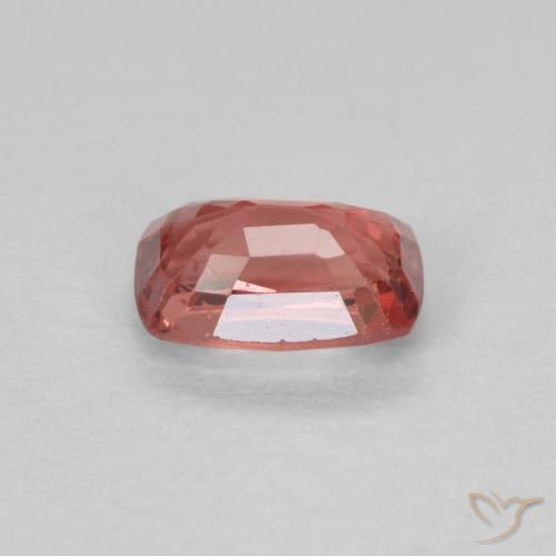 Espinela Rosado rojizo natural de 0.56 ct, Forma Cojín, VS