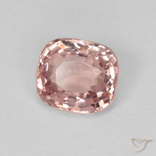Espinela Rosado claro natural de 0.64 ct, Forma Cojín, VVS