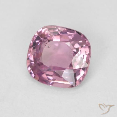 Espinela Rosado intenso natural de 0.61 ct, Forma Cojín, VS