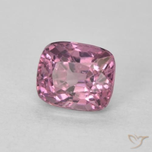 Espinela Magenta claro natural de 0.77 ct, Forma Cojín, VS