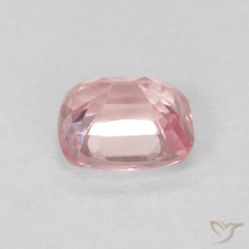 Espinela Rosado claro natural de 0.52 ct, Forma Cojín, VVS
