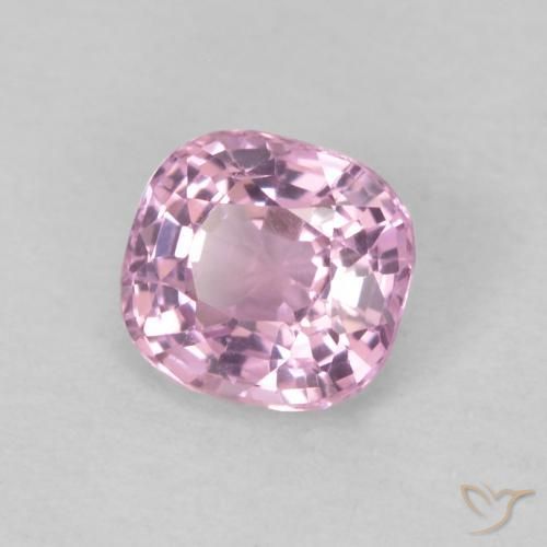 Espinela Púrpura claro natural de 0.49 ct, Forma Cojín, VVS