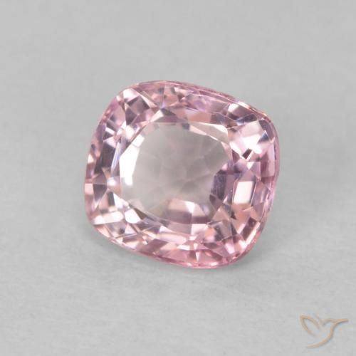 Espinela Rosado claro natural de 0.55 ct, Forma Cojín, VVS