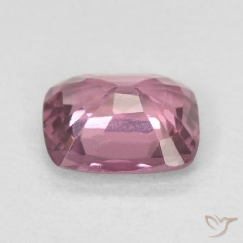 Espinela Púrpura medio natural de 0.67 ct, Forma Cojín, VS