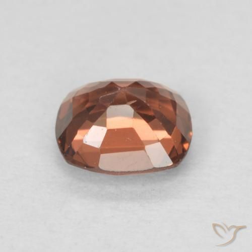 Espinela Roja Anaranjada natural de 0.52 ct, Forma Cojín, VVS