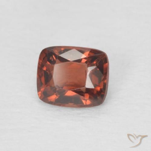 Espinela Rojo sangría natural de 0.45 ct, Forma Cojín, VVS-VS
