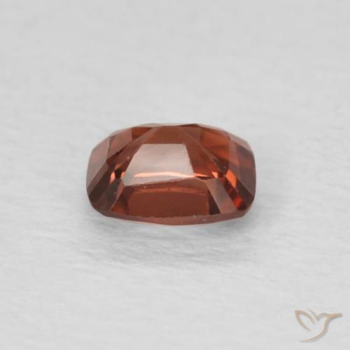 Espinela Rojo sangría natural de 0.45 ct, Forma Cojín, VVS-VS