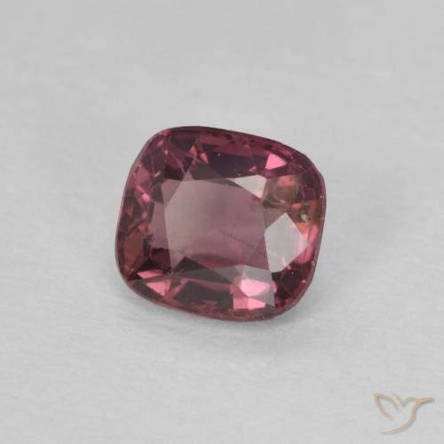 Espinela Púrpura medio natural de 0.53 ct, Forma Cojín, VVS-VS