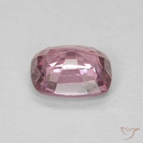 Espinela Medium Dark-Purple natural de 0.68 ct, Forma Cojín, VS