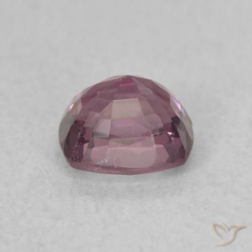 Espinela Mora de Boysen natural de 0.56 ct, Forma Cojín, VVS