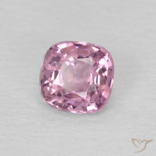 Espinela Rosado púrpura natural de 0.64 ct, Forma Cojín, VVS-VS