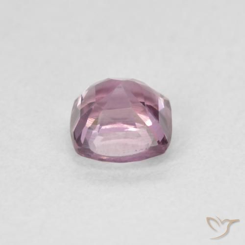 Espinela Púrpura claro natural de 0.62 ct, Forma Cojín, VVS