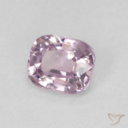 Espinela Púrpura rosáceo muy claro natural de 0.73 ct, Forma Cojín, VVS-VS
