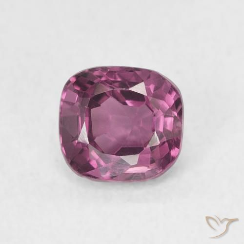 0.64ct Natural Púrpura oscuro Espinela, Forma Cojín, VVS-VS