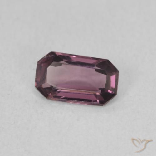 Espinela Rosado magenta oscuro natural de 0.55 ct, Corte Octágono / Esmeralda, VS