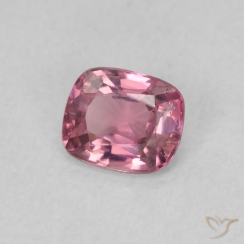 Espinela Rosado intenso natural de 0.50 ct, Forma Cojín, VS