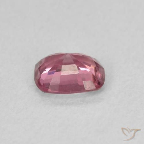 Espinela Rosado intenso natural de 0.50 ct, Forma Cojín, VS