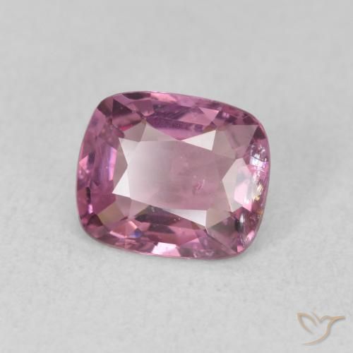 Espinela Púrpura claro natural de 1.17 ct, Forma Cojín, VS