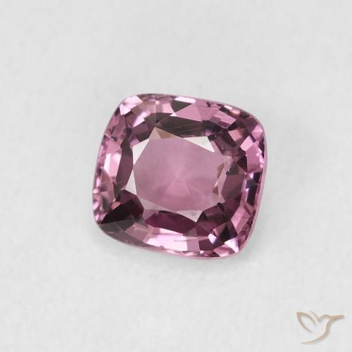 Espinela Púrpura claro natural de 0.84 ct, Forma Cojín, VS