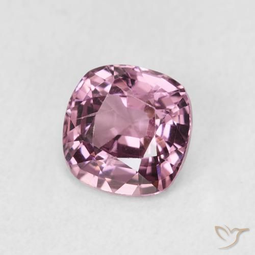 Espinela Púrpura rosáceo claro natural de 1.04 ct, Forma Cojín, VS