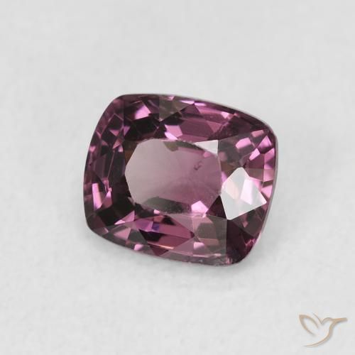 Espinela Púrpura sangría natural de 1.04 ct, Forma Cojín, VS