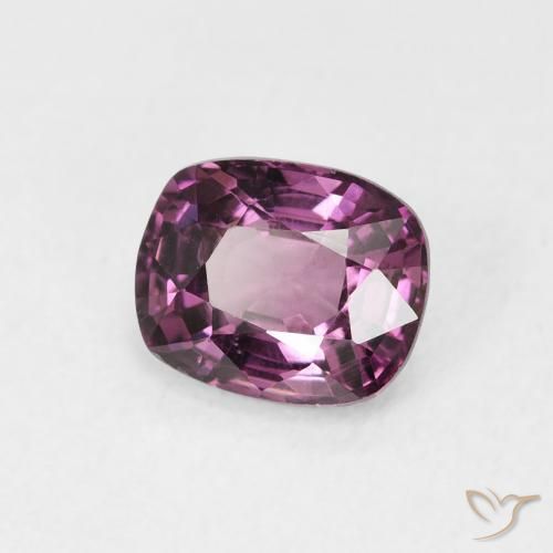 Espinela Púrpura rojizo natural de 1.15 ct, Forma Cojín, VVS-VS