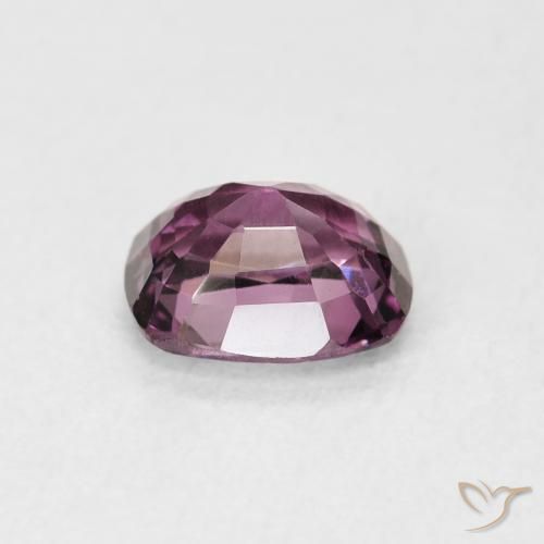 Espinela Púrpura rojizo natural de 1.15 ct, Forma Cojín, VVS-VS