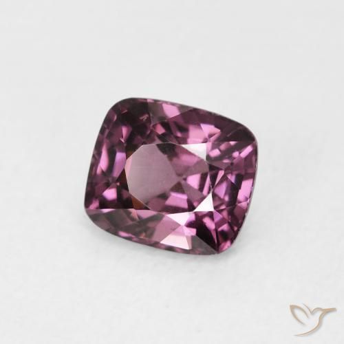 Espinela Púrpura medio natural de 1.09 ct, Forma Cojín, VVS-VS