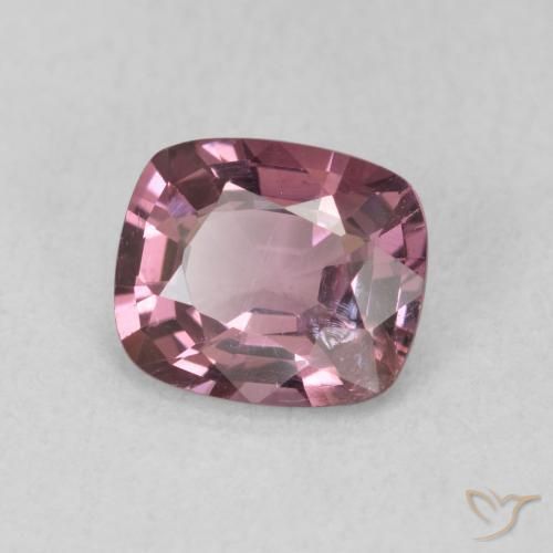 Espinela Púrpura medio natural de 1.14 ct, Forma Cojín, VS