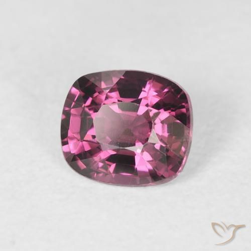 Espinela Rojo frambuesa natural de 0.92 ct, Forma Cojín, VS